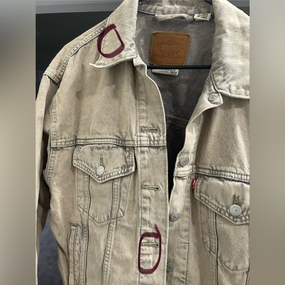 Levi's Women’s 90s Trucker Denim Jacket - Picture 9 of 9